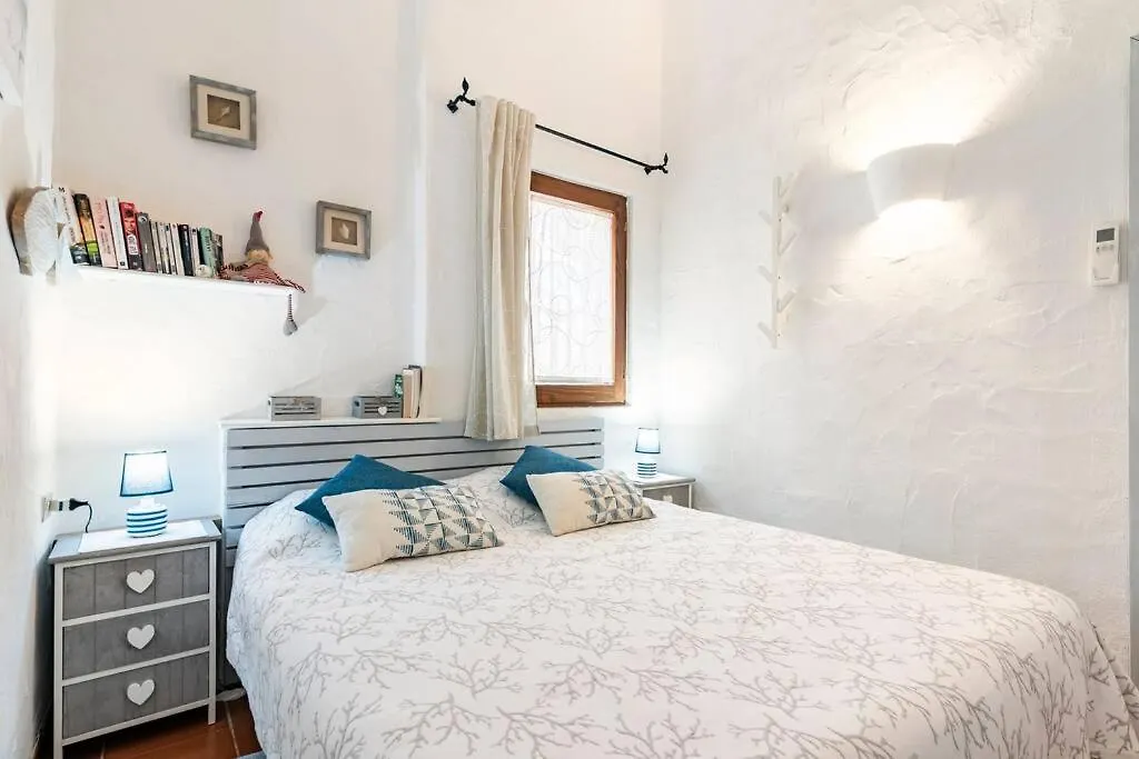 Residenze Coda Cavallo - Le Farfalle Capo Coda Cavallo 0*,  Italy