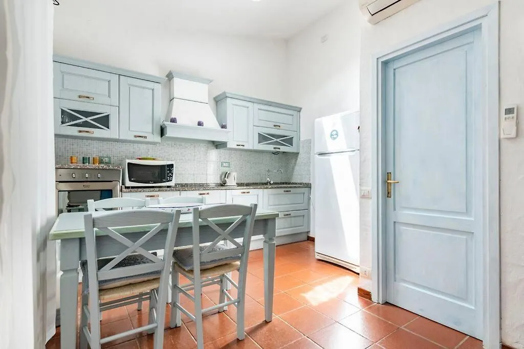 Apartment Residenze Coda Cavallo - Le Farfalle Capo Coda Cavallo